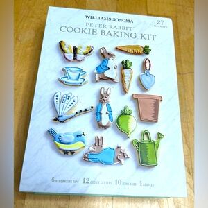Williams Sonoma Peter Rabbit Cookie Baking Kit 27 piece pc set New in Box